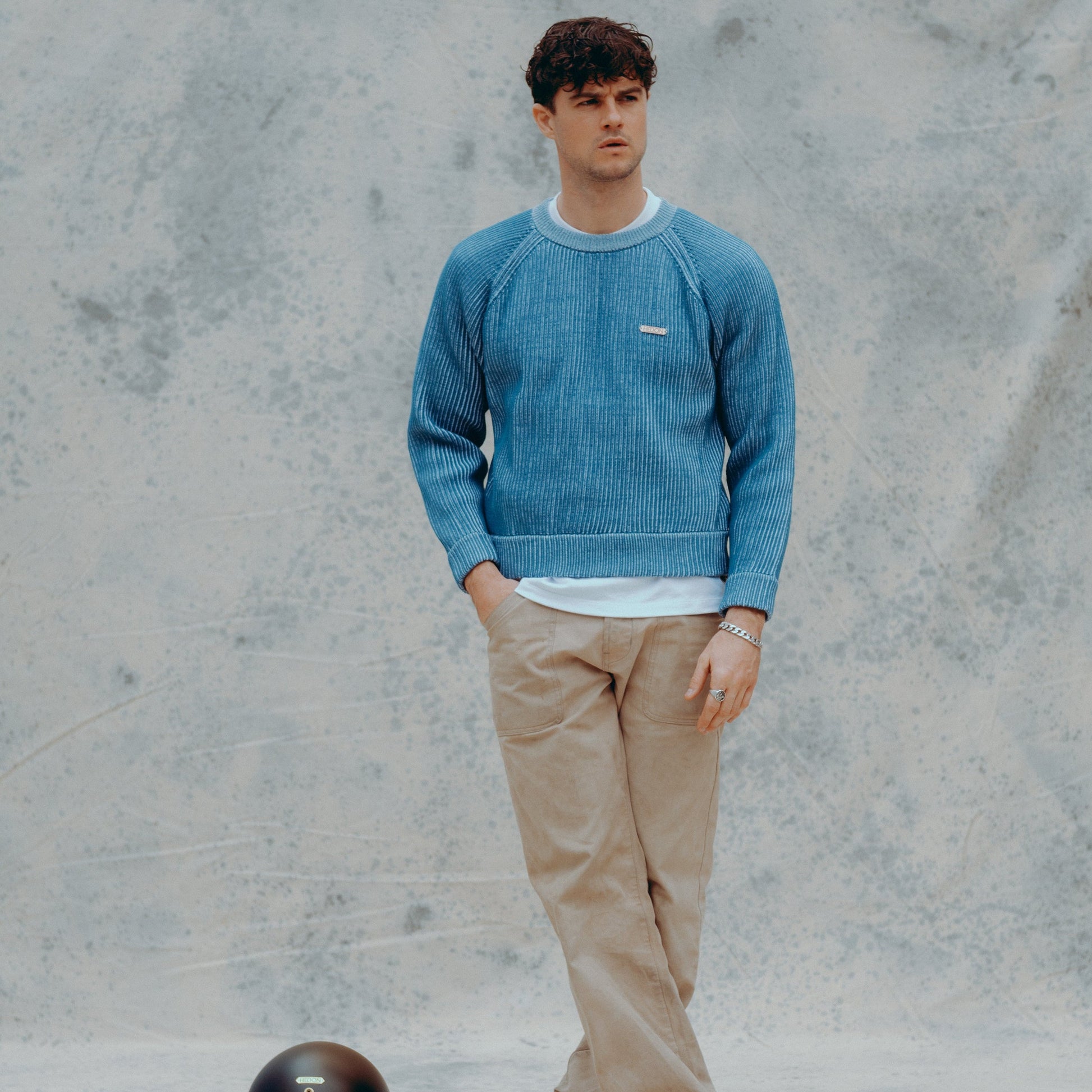 BLUE KNIT SWEATER