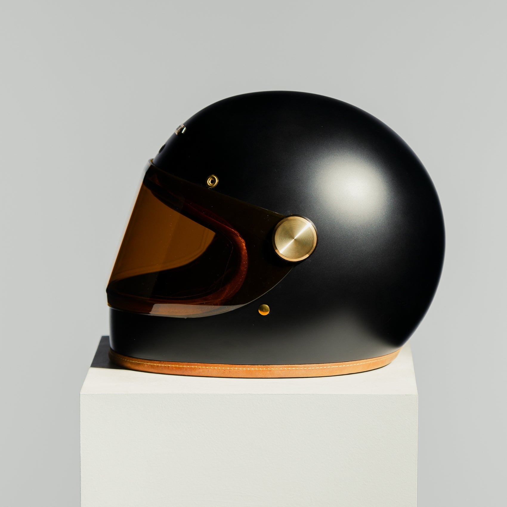 Heroine Racer Stable Black 2.0